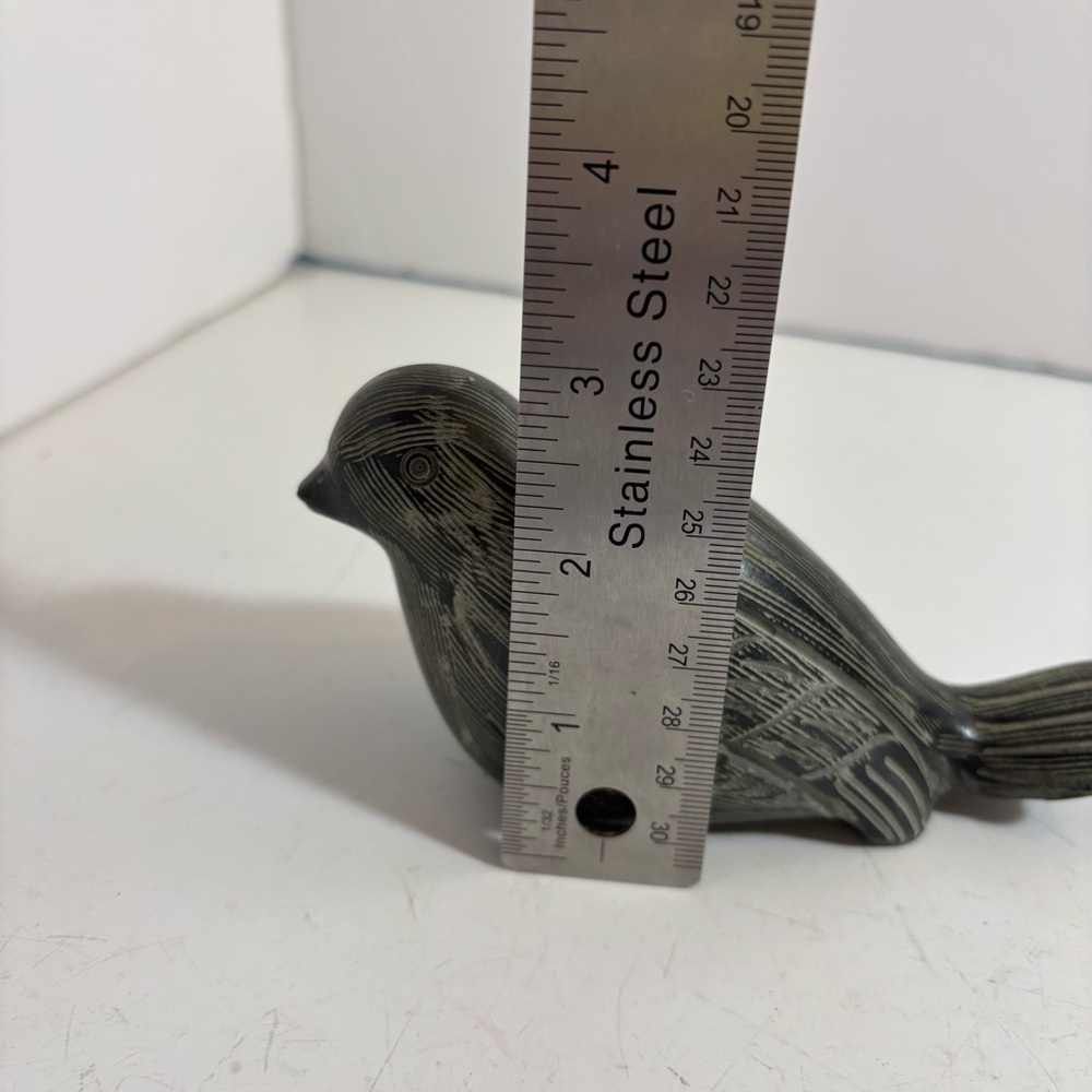 Vintage hand carved etched black soapstone‎ bird decoration - Picture 7 of 8